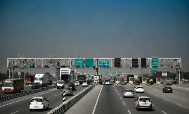 BarrierFree Toll System  હાઈવે પર હવે ગાડી નહીં અટકે! ભારતમાં દેશની પ્રથમ 'બેરિયરફ્રી' ટોલ સિસ્ટમનો હરિયાણામાં ટ્રાયલ શરૂ