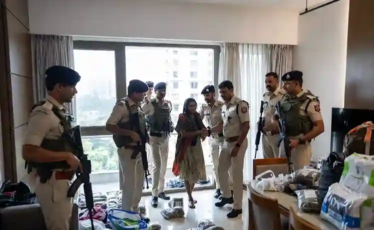 Bhiwandi High Profile Drug Bust ભીવંડીની હાઈપ્રોફાઈલ સોસાયટીના ફ્લેટમાં ચાલતું હતું ડ્રગ્સ રેકેટ ૨૦ કિલો ગાંજા સાથે મહિલા સહિત બે તસ્કરો ઝડપાયા