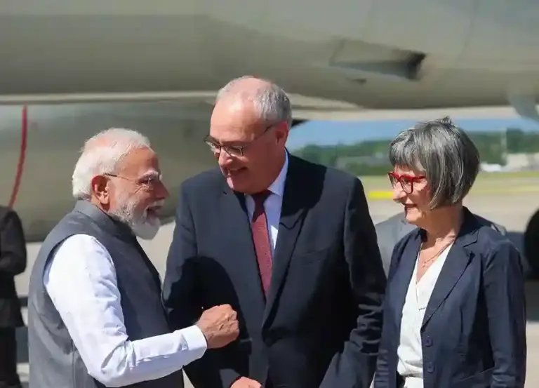 G7 Summit 2026  G7 શિખર સંમેલન ભારત સભ્ય ન હોવા છતાં કેમ છે આ સમૂહનો 'ખાસ મહેમાન'? જાણો પીએમ મોદીની ફ્રાન્સ મુલાકાતના અર્થ