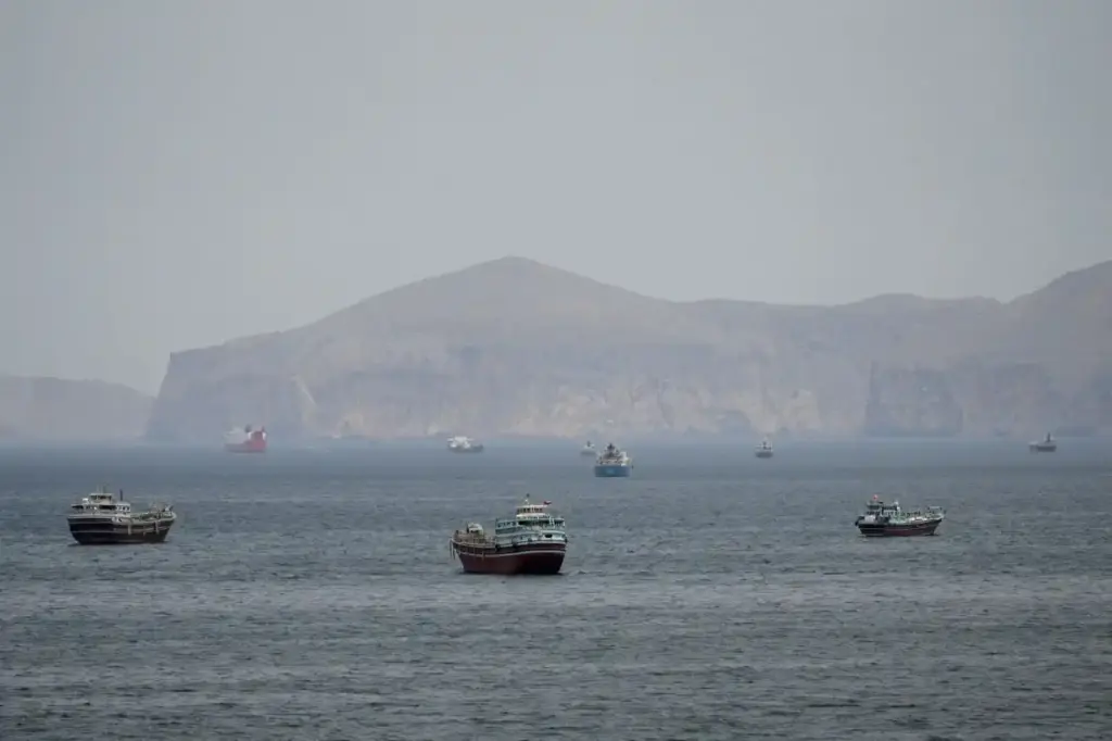 Hormuz Strait Crisis| ઈરાન અને ઓમાનનો મોટો માસ્ટરપ્લાન; ટોલ ટેક્સનું નામ બદલીને શરૂ કરી દીધી કરોડોની નવી વસૂલાત
