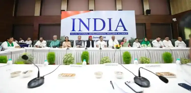 INDIA Alliance DMK Strategy  NDAની વધતી તાકાત વચ્ચે INDIA ગઠબંધન સક્રિય, હવે DMKને મનાવવાની કવાયત તેજ