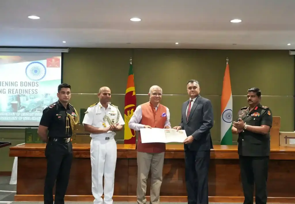 IndiaSri Lanka Defense Ties ભારતની શ્રીલંકાને મોટી સૈન્ય ભેટ 'પડોશી પહેલા' નીતિ હેઠળ ૫૦ લાખ ડોલરથી વધુના લશ્કરી સાધનો અર્પણ
