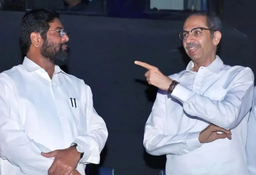 Maharashtra Politics Shocker  ઠાકરે જૂથમાં ફરી મોટું ગાબડું પડવાની તૈયારીમાં? ૭ સાંસદોના પક્ષપલટાની ચર્ચાથી મુંબઈ સુધી દોડધામ!