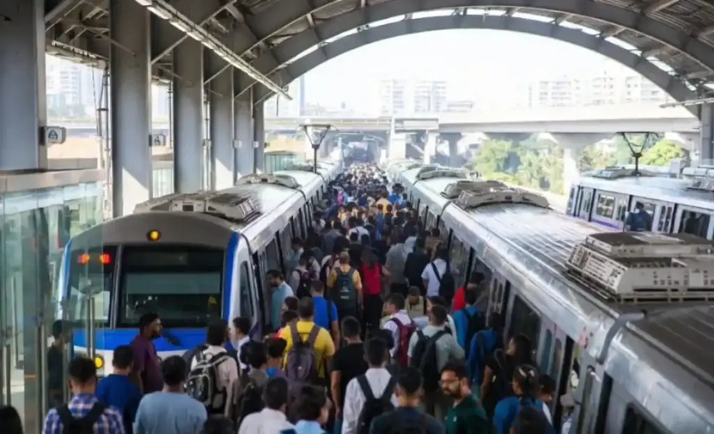 Mumbai Metro Ridership મુંબઈ મેટ્રોમાં પ્રવાસીઓનો ઘસારો, દૈનિક મુસાફરોની સંખ્યા ૩.૫૮ લાખને પાર