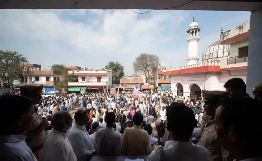 Ujjain Badnagar Moharram Incident ઉજ્જૈન બડનગરમાં મોહરમ દરમિયાન જોખમી પ્રદર્શન, ચાર લોકો સામે FIR