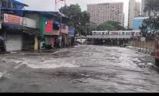 Andheri Subway closed મુંબઈમાં મેઘમહેર સતત ૪ દિવસથી પડી રહેલા વરસાદને કારણે અંધેરી સબવે બંધ, જનજીવન પ્રભાવિત