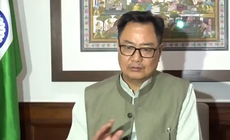 AntiPaper Leak Bill Introduced in Lok Sabha  લોકસભામાં એન્ટી પેપર લીક બિલ રજૂ, કિરેન રિજિજુની ચેતવણી કે ચર્ચા ન ઇચ્છનારા સાંસદો સામે લેવાશે કડક પગલાં