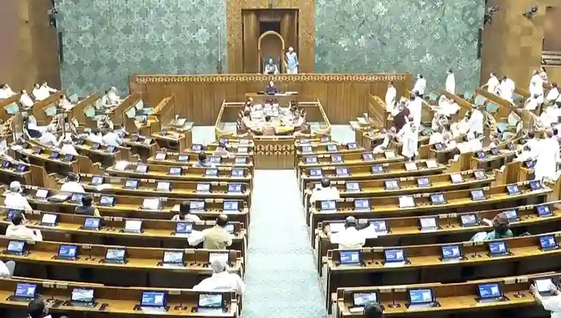 Anti Paper Leak Bill Lok Sabha  સંસદના ચોમાસુ સત્રમાં એન્ટી પેપર લીક બિલ પર મહામંથન લોકસભામાં વિપક્ષનો વિરોધ અને હંગામો..