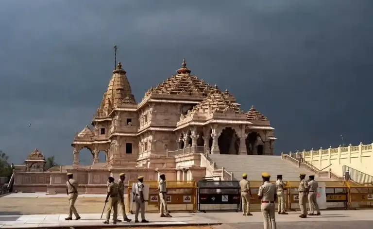 Ayodhya Ram Mandir Donation Theft Case  અયોધ્યા રામમંદિરની સુરક્ષા કવચ વધુ મજબૂત, હવે દરેક કર્મચારીએ પસાર થવું પડશે કડક તપાસ પ્રક્રિયામાંથી