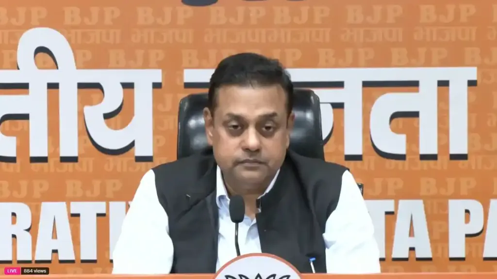 BJP Press Conference On Rahul Gandhi Remarks રાહુલ ગાંધીના આક્ષેપો પર ભાજપનો પલટવાર 'ગૃહમંત્રી નહીં મેજિસ્ટ્રેટ આદેશ આપે છે', પક્ષે બંધારણીય મર્યાદાઓનો આપ્યો હવાલો!