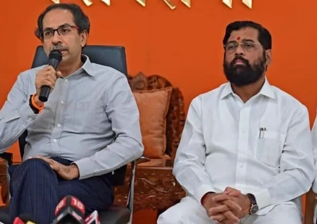 Court summons Uddhav Thackeray Eknath Shinde ઉદ્ધવ ઠાકરે સાથે એકનાથ શિંદેને પણ કોર્ટે પાઠવ્યું સમન્સ, બંનેને હાજર રહેવાનો આદેશ; જાણો શું છે સમગ્ર મામલો..