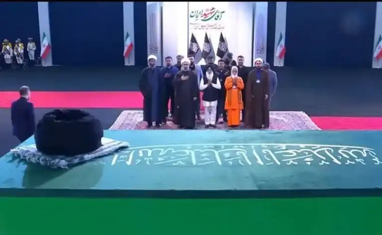 Indian Religious Leaders Tribute  ભારતીય ધાર્મિક નેતાઓના પ્રતિનિધિમંડળે ઈરાનના સર્વોચ્ચ નેતા આયતુલ્લાહ અલી ખામેનીને આપી શ્રદ્ધાંજલિ