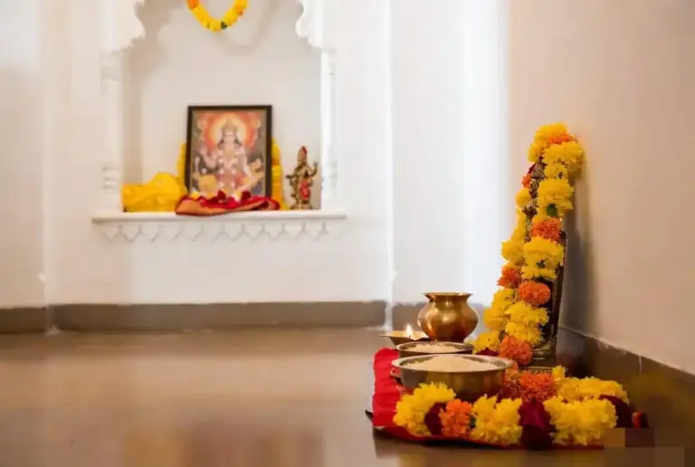 Kuber Corner Significance  વાસ્તુશાસ્ત્ર મુજબ ઘરની આ દિશાને કહેવાય છે 'કુબેર કોર્નર', જ્યાં આપોઆપ ખેંચાઈ આવે છે ધન!