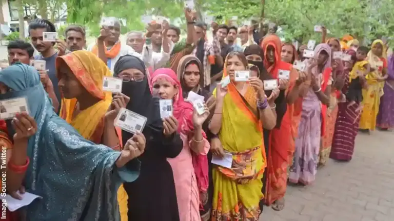 Ladki Bahin Yojana Deletions   મહારાષ્ટ્રની 'લાડકી બહેન' યોજનામાંથી 92 લાખ મહિલાઓના નામ હટાવાયા; લાભાર્થીઓની સંખ્યામાં આશરે 38%નો ઘટાડો