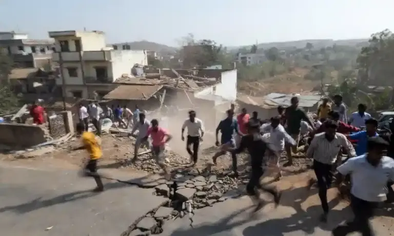 Maharashtra Earthquake Update  મહારાષ્ટ્રમાં ભૂકંપના જોરદાર આંચકા લોકો ઘરની બહાર દોડી આવ્યા,રિક્ટર સ્કેલ પર આટલી હતી તીવ્રતા