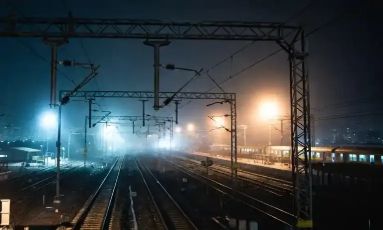Mumbai Local Train Update  પશ્ચિમ રેલવે દ્વારા મુંબઈ સેન્ટ્રલ અને માહિમ વચ્ચે આજે રાત્રે લેવાશે જમ્બો બ્લોક, લોકલ ટ્રેન વ્યવહાર પ્રભાવિત થશે