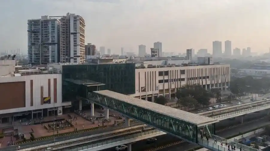 Mumbai Metro Connectivity  મુંબઈ મેટ્રો કનેક્ટિવિટી હવે મેટ્રો સ્ટેશનથી સીધું જવાશે મોલ અને કોમ્પ્લેક્સમાં, રસ્તા પર ચાલવાની ઝંઝટમાંથી મળશે મુક્તિ! જાણો શું છે યોજના