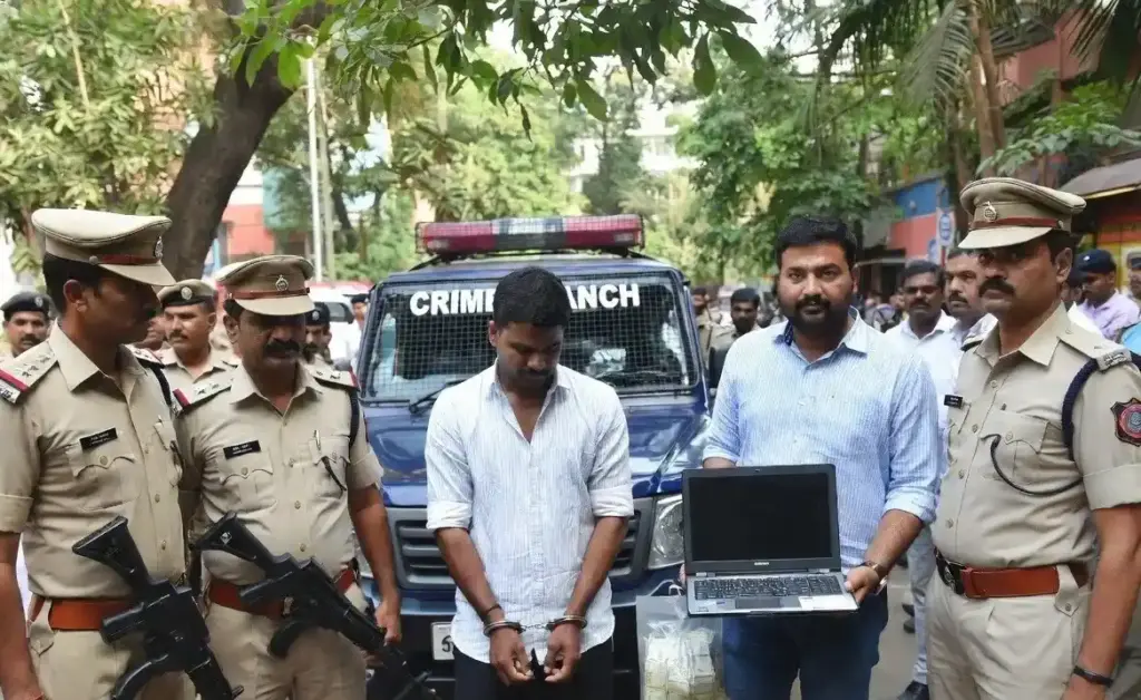 Navi Mumbai Crime Branch Breakthrough 16 દિવસના પીછા બાદ બે રીઢા તસ્કરો ઝડપાયા, 11 લાખથી વધુના મુદ્દામાલ સાથે 11 ગુનાઓનો ભેદ ઉકેલાયો