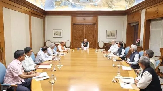 PM Modi cabinet meeting 'ગૃહમંત્રીના રાજીનામાની માંગ' વચ્ચે સંસદમાં PM મોદીએ બોલાવી કેબિનેટ બેઠક