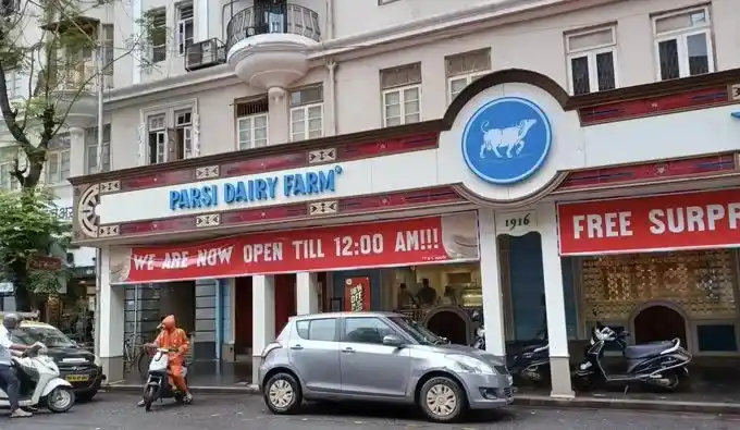 Parsi Dairy Safety Violations મુંબઈની પ્રખ્યાત પારસી ડેરી ફાર્મ મુશ્કેલીમાં, ગ્રાહકોની સુરક્ષા સાથે બાંધછોડ બદલ લાયસન્સ રદ.