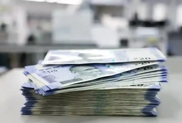 Plastic Notes Trial   હવે માર્કેટમાં આવશે પ્લાસ્ટિકની નોટ! ₹10 અને ₹20ની નવી પોલિમર નોટોનું ટ્રાયલ, સરકારે આપી મંજૂરી