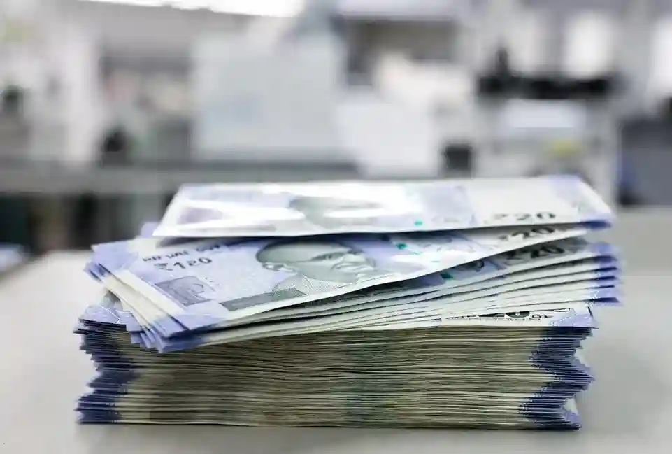 Plastic Notes Trial   હવે માર્કેટમાં આવશે પ્લાસ્ટિકની નોટ! ₹10 અને ₹20ની નવી પોલિમર નોટોનું ટ્રાયલ, સરકારે આપી મંજૂરી