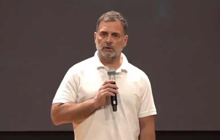 Rahul Gandhi privilege motion notice  રાહુલ ગાંધી વિરુદ્ધ વિશેષાધિકાર હનન નોટિસ, 'ઇડિયટ અને અંધભક્ત' શબ્દનો કર્યો હતો ઉપયોગ