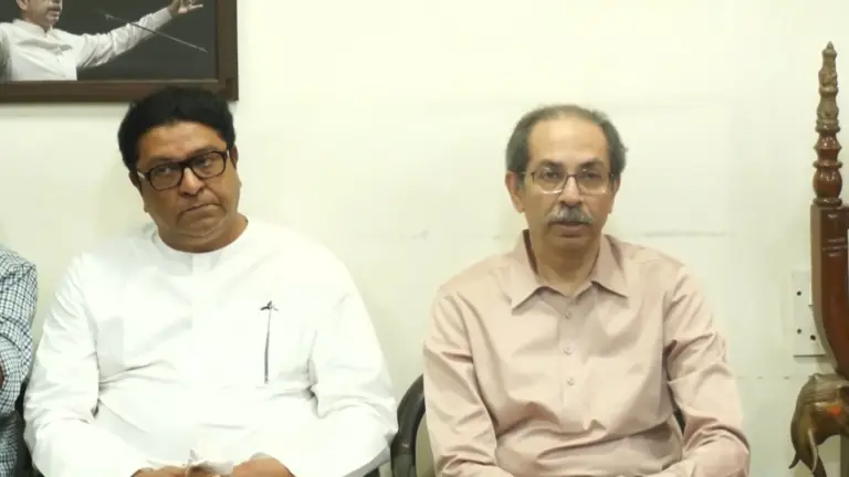 Raj Thackeray Visits Matoshree  રાજ ઠાકરેઉદ્ધવ ઠાકર સાથે મુલાકાત માટે પહોંચ્યા 'માતોશ્રી',  રાજકીય સમીકરણો બદલાવાની અટકળો વેગ પકડ્યો, ઠાકરે બંધુઓની બેઠક પર સૌની નજર