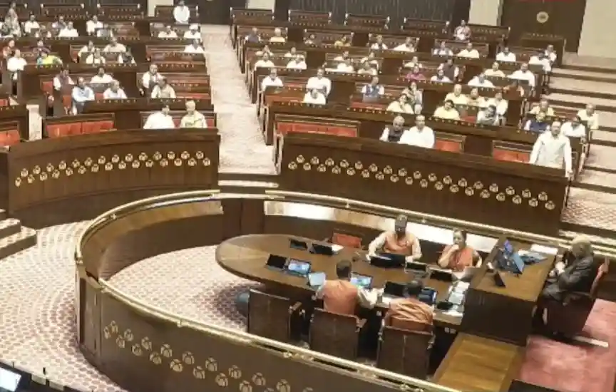 Rajya Sabha anti paper leak bill debate walkout  સંસદમાં હોબાળો, રાજ્યસભામાં એન્ટિપેપર લીક બિલ પર ચર્ચા અગાઉ જ વિપક્ષે કર્યું વૉકઆઉટ, કાર્યવાહી પર અસર.