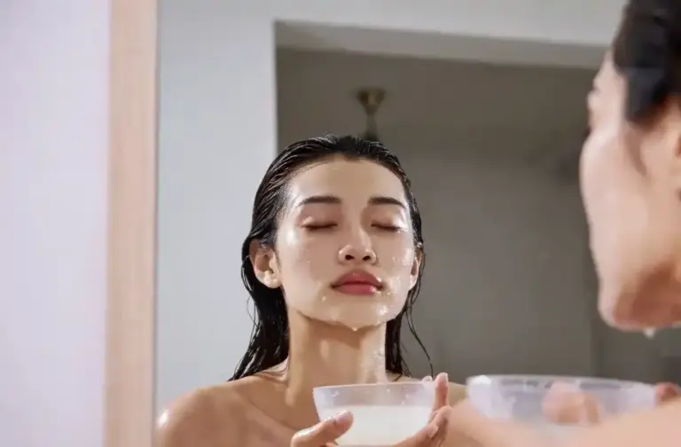 Rice Water Benefits for Skin  શું ૭ દિવસ સુધી ચહેરા પર ચોખાના પાણીનો ઉપયોગ કરવાથી મળે છે નિખાર? જાણો Rice Water Benefits for Skin નું સત્ય!