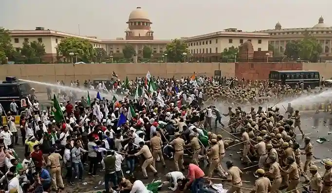 Supreme Court Parliament March Lathicharge જંતરમંતર પ્રદર્શન લાઠીચાર્જ કેસમાં કોર્ટનો હસ્તક્ષેપથી સ્પષ્ટ ઈનકાર, જાણો અદાલતે શું આપી દલીલ