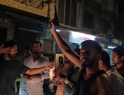 Borivali birthday firing incident  બોરિવલીમાં જન્મદિવસની પાર્ટીમાં એર ગન ફાયર, સુરક્ષા વ્યવસ્થા સામે સવાલો, આરોપી ઝડપાયો