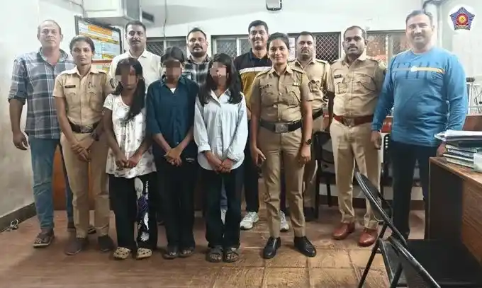 Cuffe Parade Police Commendable Operation મુંબઈ પોલીસની પ્રશંસનીય કામગીરી કફ પરેડ પોલીસે ગણતરીના કલાકોમાં ૩ સગીરાઓને શોધી પરિવાર સાથે કરાવ્યું મિલન!