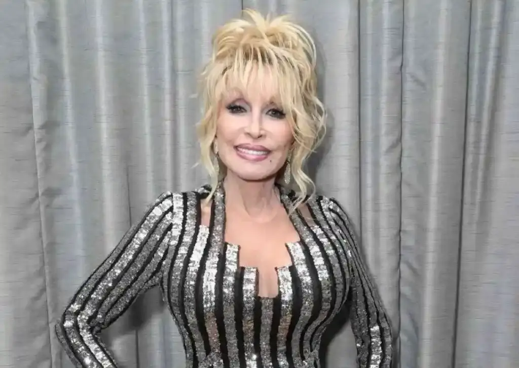 Dolly Parton Death   કેન્સર સામેની ટૂંકી લડાઈ અને 80 વર્ષની અદ્ભુત સફરનો અંત કન્ટ્રી મ્યુઝિક ક્વીન ડોલી પાર્ટનનું નિધન…