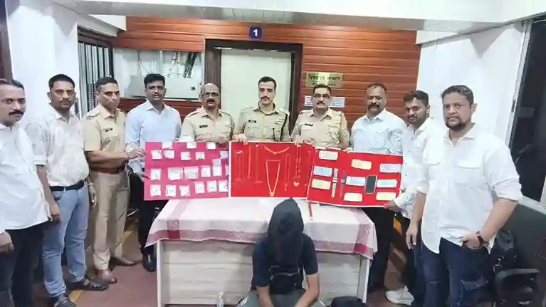 MHB Police Action M.H.B. પોલીસે રીઢા ચોરને ઝડપ્યો, ૪૫.૨૬ લાખથી વધુનો મુદ્દામાલ જપ્ત, ૬ ગુનાઓનો ઉકેલાયો ભેદ
