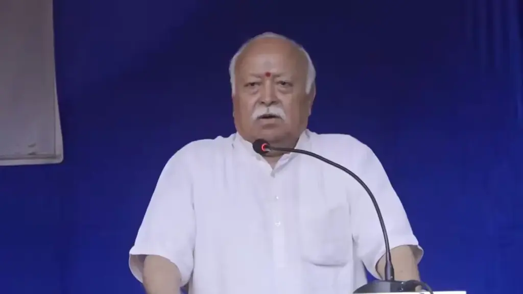 Mohan Bhagwat Statement on Democracy લોકશાહીમાં વિરોધ અને ચર્ચા અનિવાર્ય આરએસએસ પ્રમુખ નું મોટું નિવેદન, ડૉ. બાબાસાહેબ આંબેડકરના વિચારોને કર્યા યાદ