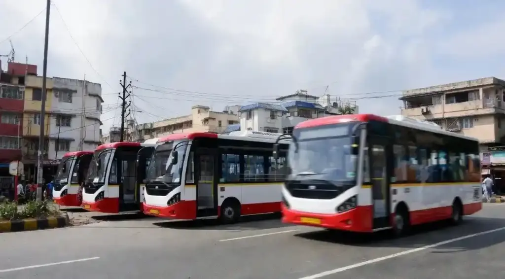 Mumbai BEST Approves AC Electric Midi Buses  મુંબઈની પબ્લિક ટ્રાન્સપોર્ટ સિસ્ટમ બનશે વધુ મજબૂત બેસ્ટના કાફલામાં જોડાશે ૧૫૦૦ નવી એસી ઇલેક્ટ્રિક બસો..