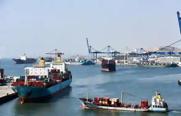 Strait of Hormuz Cargo Ships ભારતીય કૂટનીતિ અને સરકારની મોટી સિદ્ધિ સંકટગ્રસ્ત હોર્મુઝ રૂટથી આટલા જહાજો સુરક્ષિત દેશમાં પાછા ફર્યા