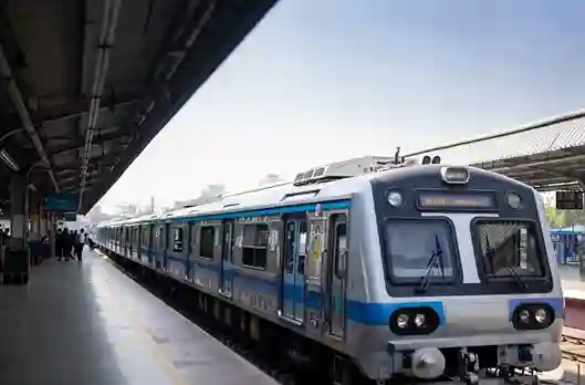 Western Railway Fake UTS App એસી લોકલનું બનાવટી ટિકિટ, યુટ્યુબ પરથી ડાઉનલોડ કર્યું ફેક એપ, પશ્ચિમ રેલવેએ આ રીતે પકડી મોટી હેરાફેરી