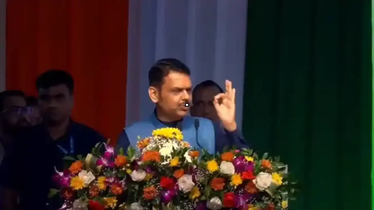 Devendra Fadnavis On Marathi Hindi   મહારાષ્ટ્રમાં ભાષા વિવાદ પર પૂર્ણવિરામ મૂકવાનો પ્રયાસ દેવેન્દ્ર ફડણવીસે કહ્યું માતૃભાષા સર્વોપરી છે, પણ રાષ્ટ્રભાષા સાથે કોઈ સંઘર્ષ નથી