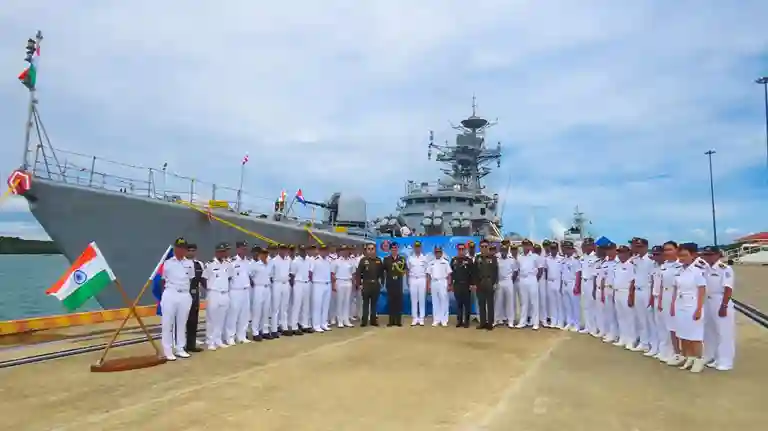 INS Kulish Cambodia ઈસ્ટર્ન ફ્લીટ ઓપરેશનલ ડિપ્લોયમેન્ટ ભારતીય નૌસેનાનું યુદ્ધજહાજ INS કુલીશ કંબોડિયાના રીમ નેવલ બેઝ પહોંચ્યું