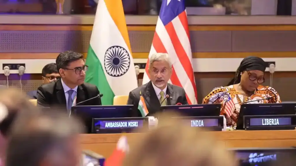 Jaishankar Slams Pakistani Journalist વિદેશ મંત્રી એસ. જયશંકરે પાકિસ્તાની પત્રકારની બોલતી બંધ કરી આતંકવાદ પર પૂછેલા સવાલનો સણસણતો જવાબ આપ્યો!
