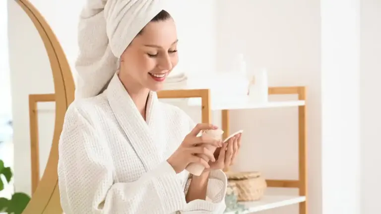 Night Skincare Routine  મોર્નિંગ ગ્લો મેળવવાનું સિક્રેટ! રાત્રે સૂતા પહેલાં આ 5 સ્ટેપ્સ અપનાવો, ચહેરા પર આવશે કુદરતી નિખાર