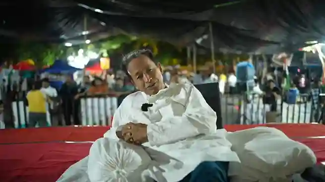 Sonam Wangchuk Alone સોનમ વાંગચુકની મદદે કોઈ ન પહોંચ્યું સીજેપીએ પણ હાથ ખંખેરી લીધા? આંદોલન વચ્ચે લદ્દાખના કાર્યકર્તા એકલા પડ્યા!