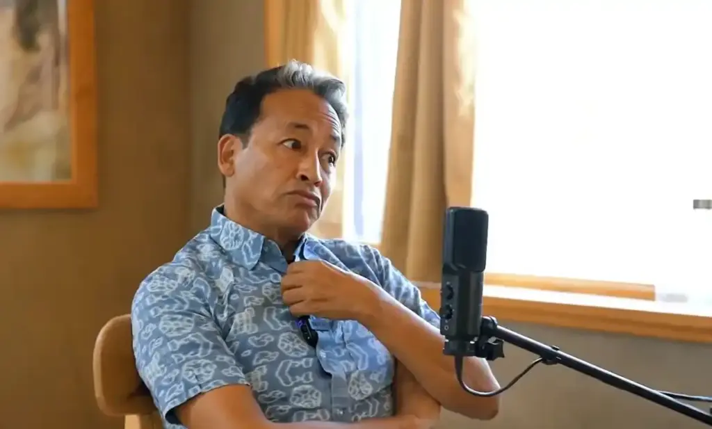 Sonam Wangchuk Ladakh Ultimatum સોનમ વાંગચુકે કેન્દ્ર સરકારને આપ્યું એક વર્ષનું અલ્ટીમેટમ 'જો માંગણીઓ નહીં સંતોષાય તો...' લદ્દાખમાં ઉગ્ર આંદોલનની આપી ચેતવણી