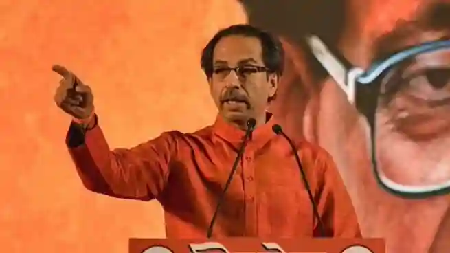 Uddhav Thackeray Slams Fadnavis ઉદ્ધવ ઠાકરેએ રાજ્ય સરકારનું ભવિષ્ય ભાખ્યું, કહ્યું 'તુમસે ના હો પાયેગા…’