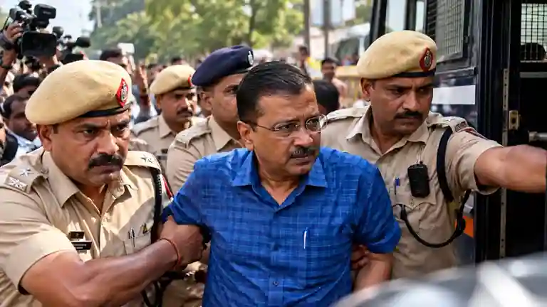 Arvind Kejriwal Detained જંતરમંતર જઈ રહેલા અરવિંદ કેજરીવાલની અટકાયત પોલીસે રસ્તામાંથી ઉઠાવી લીધા, આપ નેતાઓમાં ભારે આક્રોશ