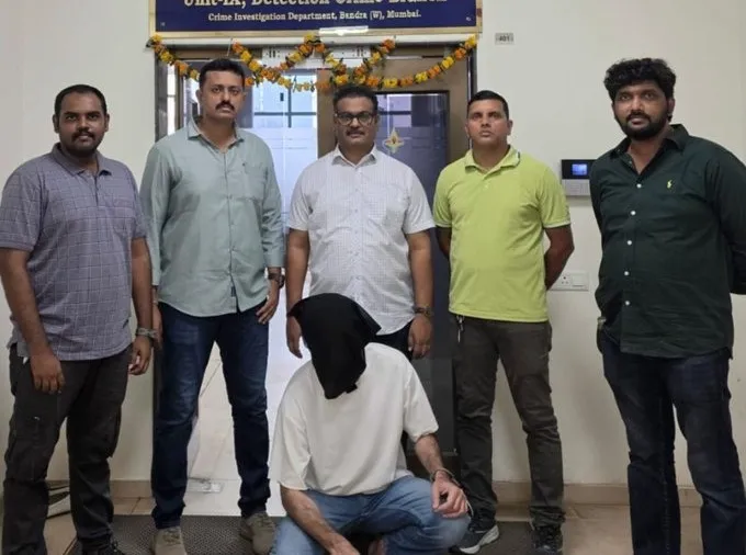 Bandra West Drug Bust બાંદ્રા વેસ્ટમાંથી ₹૧.૫ કરોડનું દોઢ કિલો ચરસ ઝડપાયું, ક્રાઈમ બ્રાન્ચે એક આરોપીને દબોચ્યો