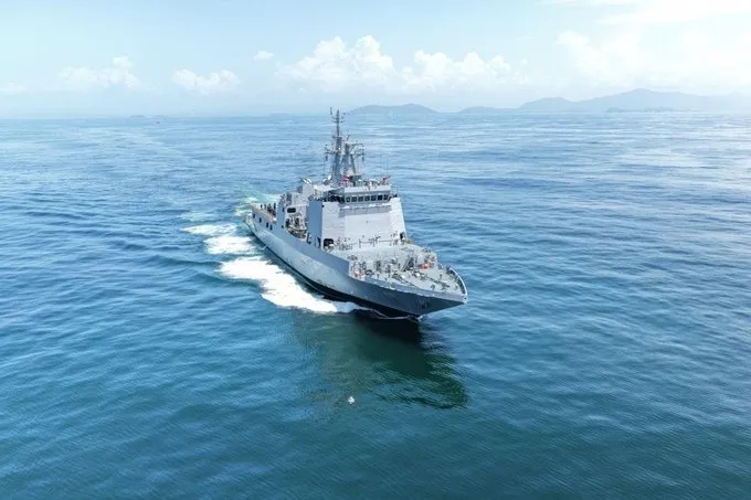 INS Samarthak Induction દરિયાઈ સીમાઓ વધુ અભેદ્ય બનશે સંપૂર્ણ સ્વદેશી બનાવટનું અત્યાધુનિક જહાજ 'સમર્થક' ૧૬ ઓક્ટોબરે સેનામાં થશે સામેલ