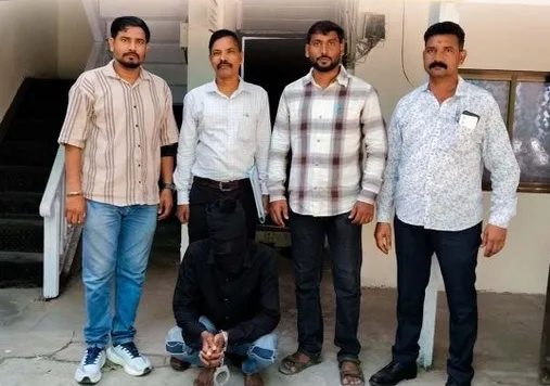 Jogeshwari Charas Seizure જોગેશ્વરી બસ ડેપો પાસેથી ₹૧.૧૧ કરોડનું ચરસ જપ્ત ક્રાઇમ બ્રાન્ચે ડ્રગ પેડલરને ઝડપી પાડ્યો
